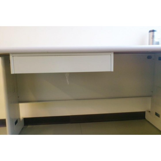 辦公桌周邊配件