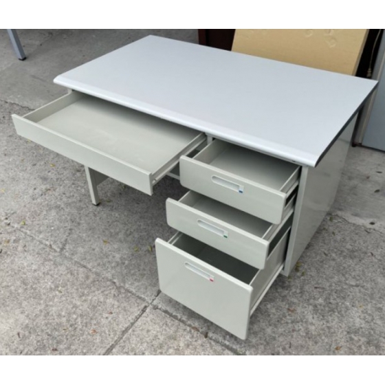 B型半港桌／優美桌